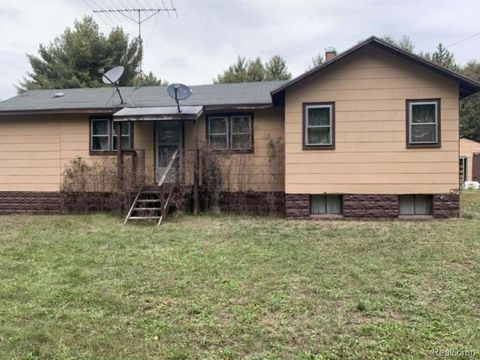 5885 S Shallow Drive Lake Township MI 49642