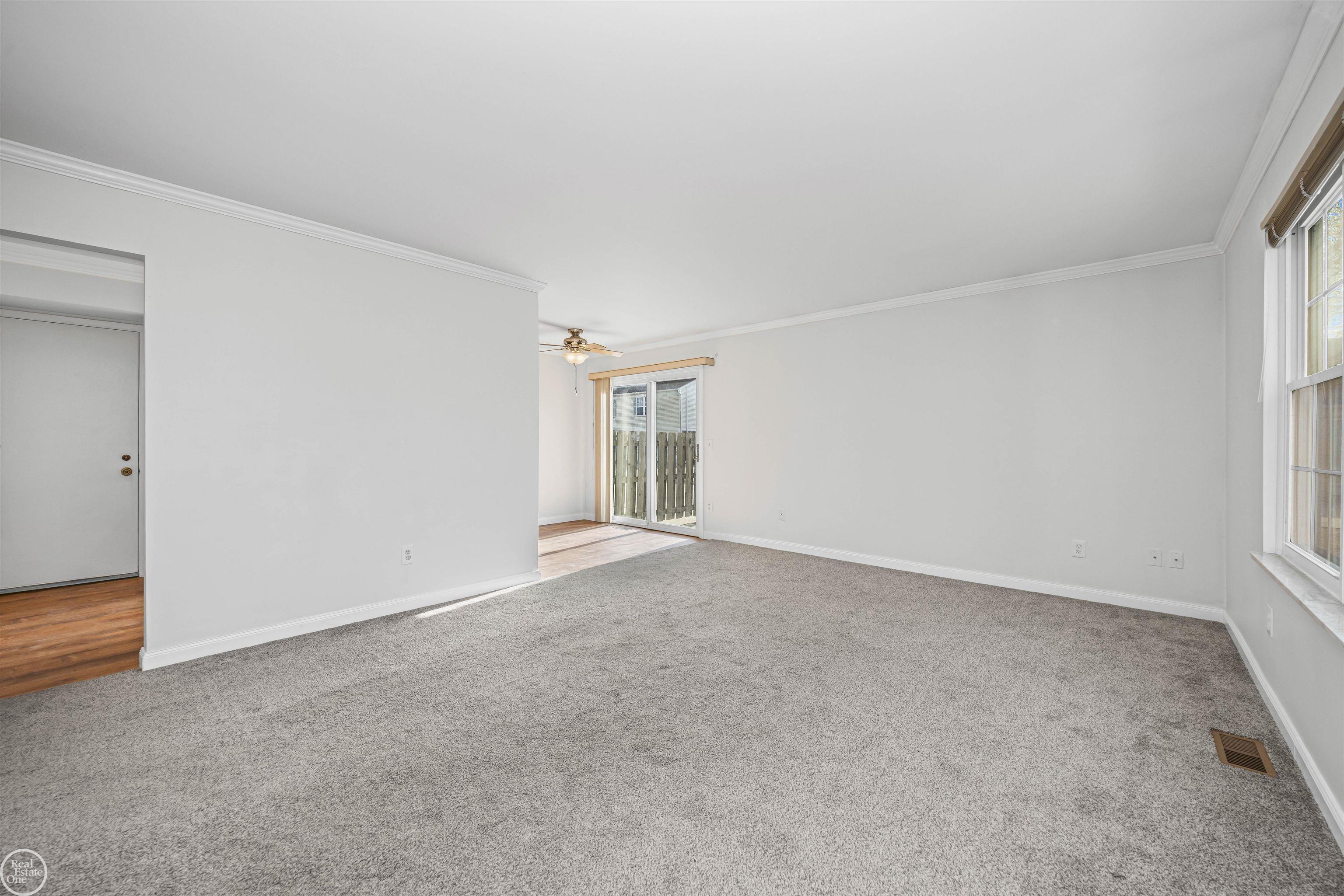 24692 N MEADOW Drive