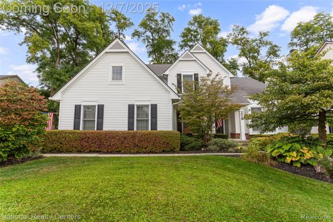 2028 Applebrook Drive Commerce Charter Township MI 48382