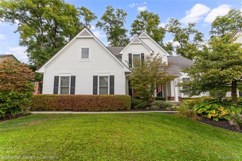 2028 Applebrook Drive Commerce Charter Township MI 48382