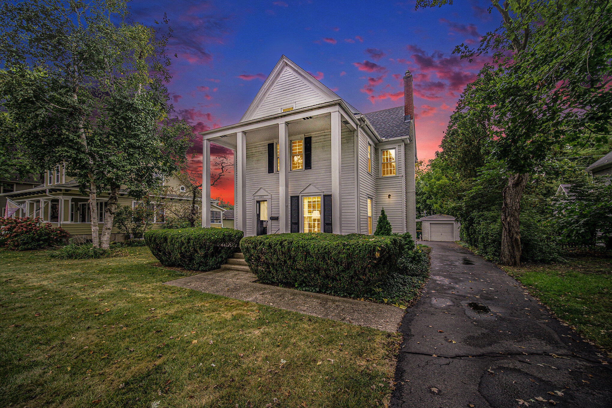 305 E Michigan Avenue