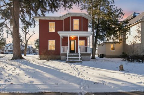 812 S University Street Mt Pleasant City MI 48858