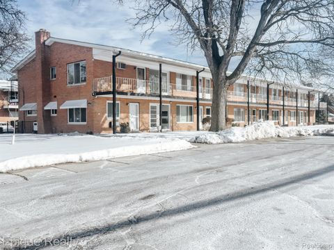 2121 Clawson Avenue 205 Royal Oak City MI 48073