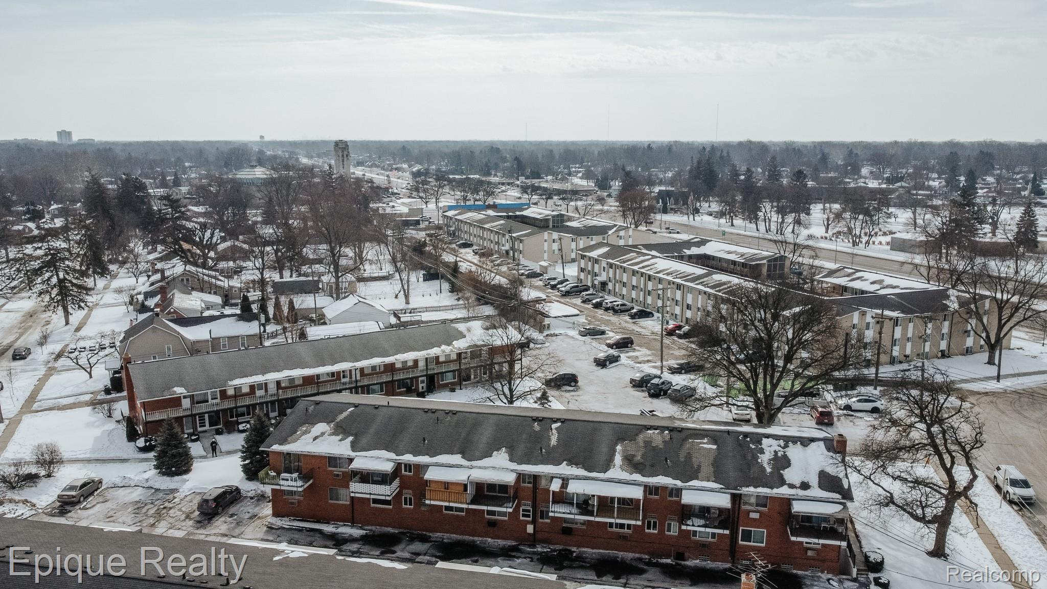 2121 Clawson Avenue 205