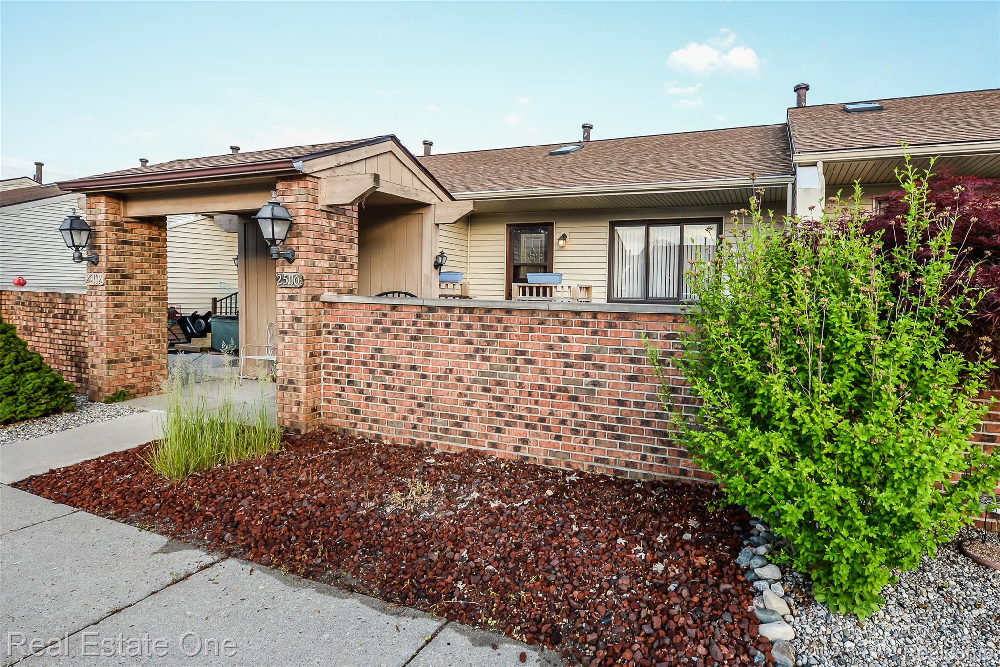 25110 Heritage Court 2