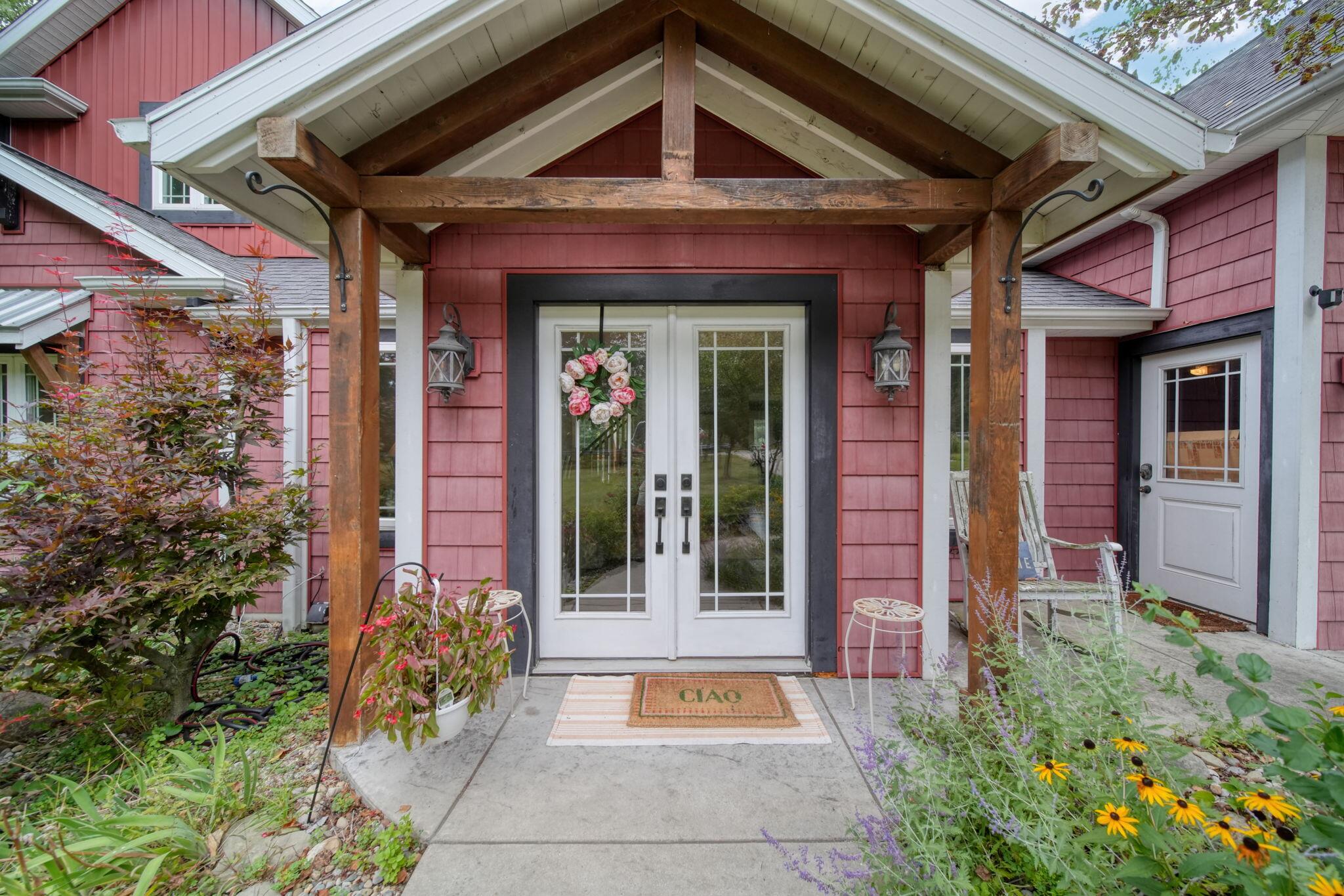2204 W Liberty Road