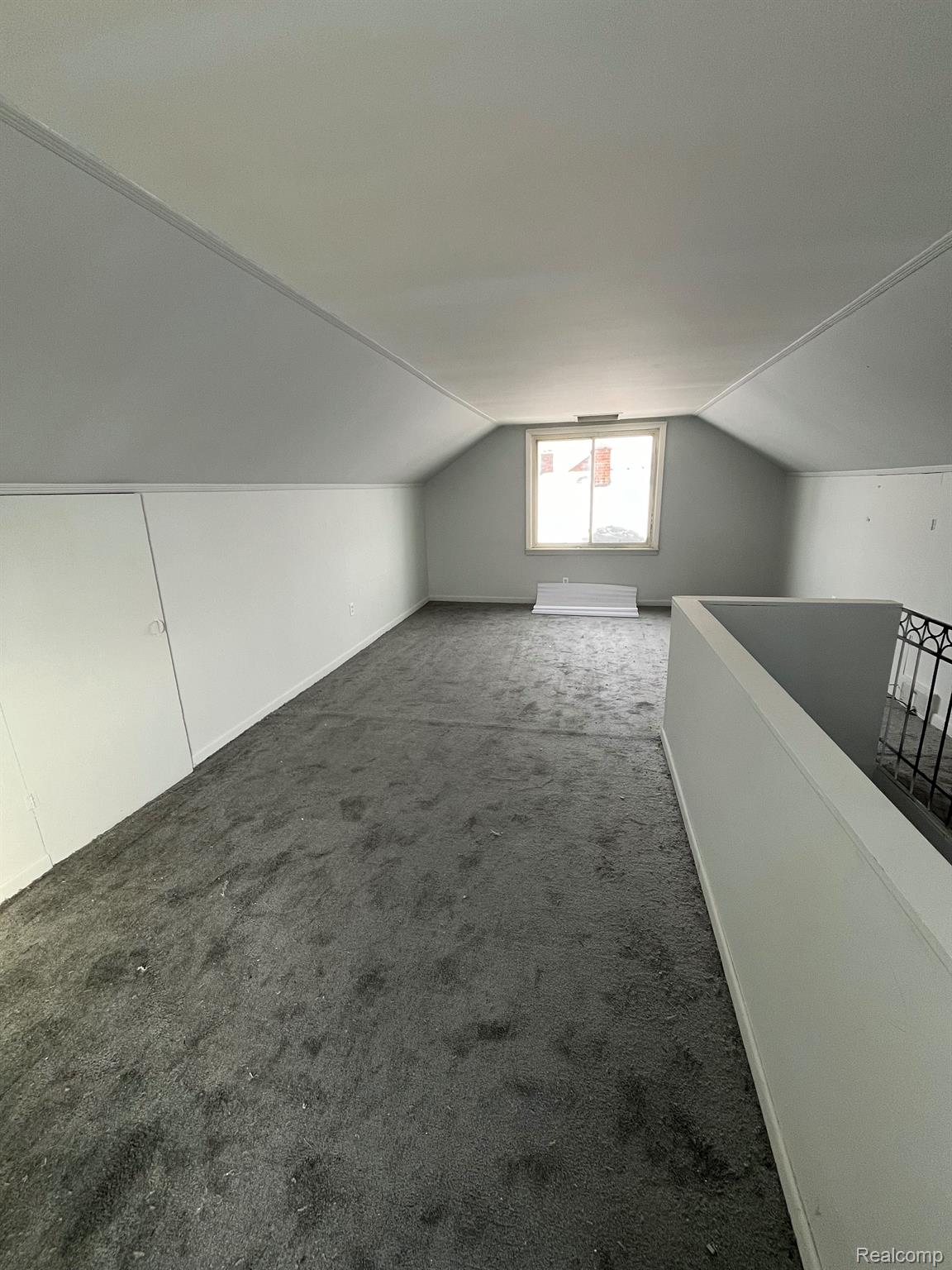 17076 STRICKER Avenue