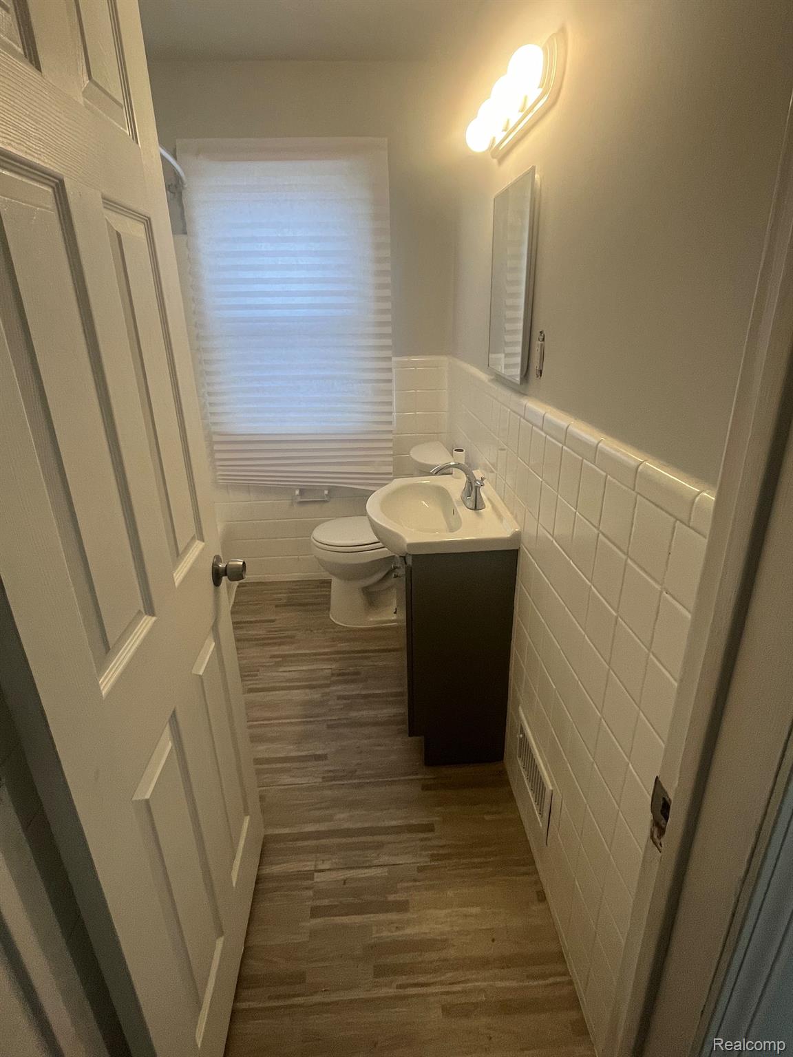 17076 STRICKER Avenue