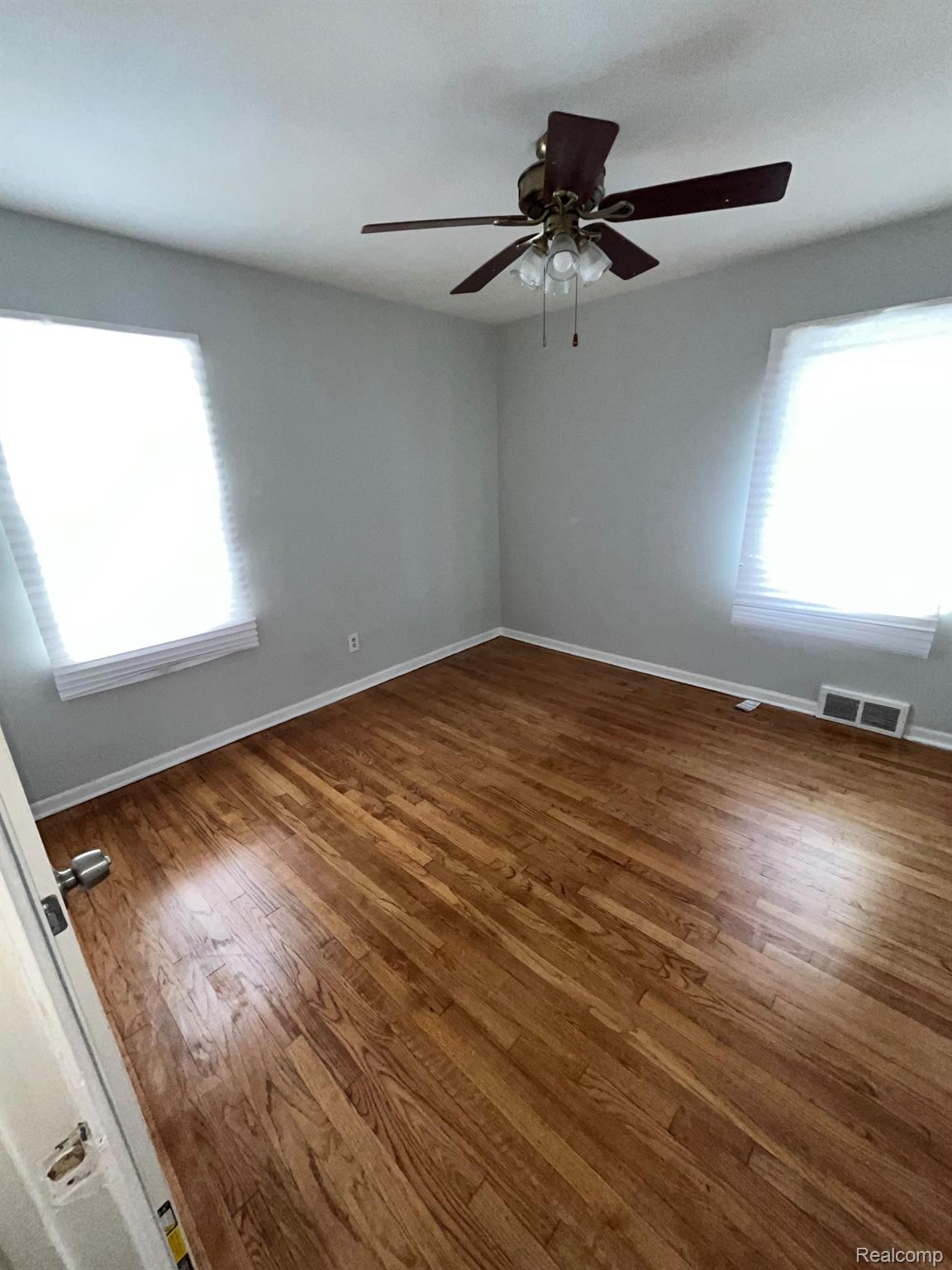 17076 STRICKER Avenue