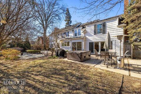 Tiny photo for 450 University Place, Grosse Pointe City, MI 48230 (MLS # 58050201251)
