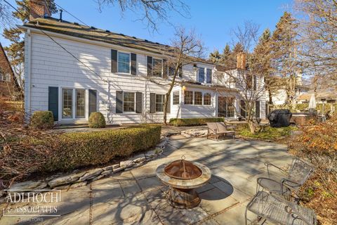 Tiny photo for 450 University Place, Grosse Pointe City, MI 48230 (MLS # 58050201251)