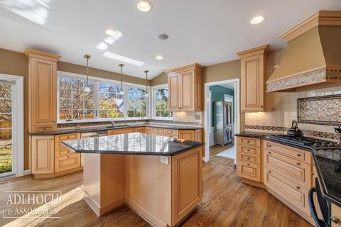 Tiny photo for 450 University Place, Grosse Pointe City, MI 48230 (MLS # 58050201251)