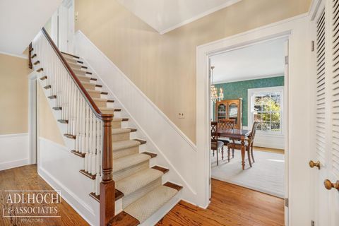 Tiny photo for 450 University Place, Grosse Pointe City, MI 48230 (MLS # 58050201251)