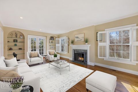 Tiny photo for 450 University Place, Grosse Pointe City, MI 48230 (MLS # 58050201251)