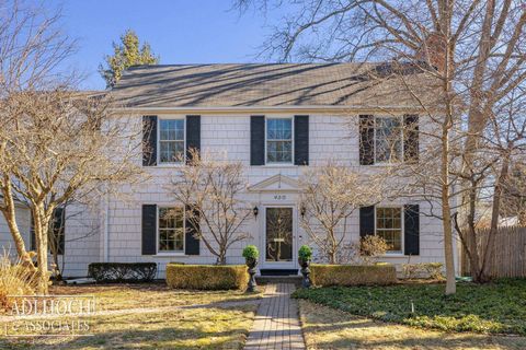 Tiny photo for 450 University Place, Grosse Pointe City, MI 48230 (MLS # 58050201251)