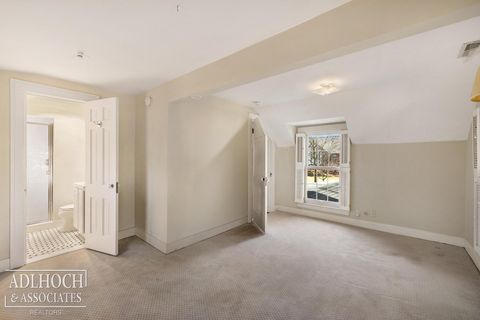 Tiny photo for 450 University Place, Grosse Pointe City, MI 48230 (MLS # 58050201251)