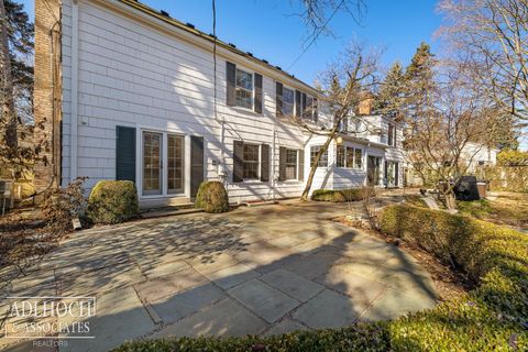 Tiny photo for 450 University Place, Grosse Pointe City, MI 48230 (MLS # 58050201251)