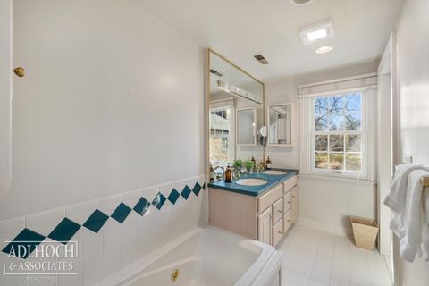 Tiny photo for 450 University Place, Grosse Pointe City, MI 48230 (MLS # 58050201251)