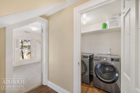 Tiny photo for 450 University Place, Grosse Pointe City, MI 48230 (MLS # 58050201251)