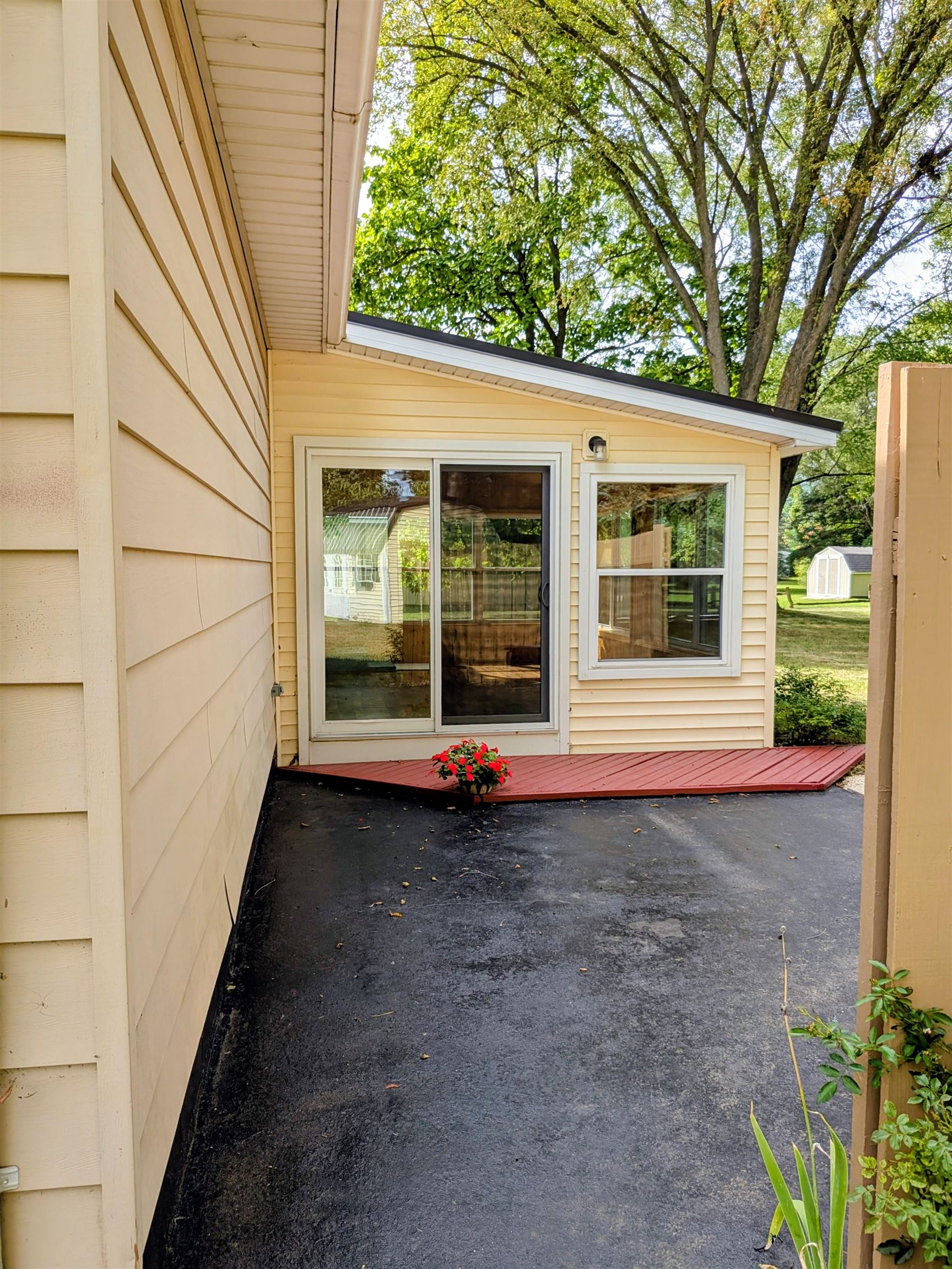 4855 National Drive
