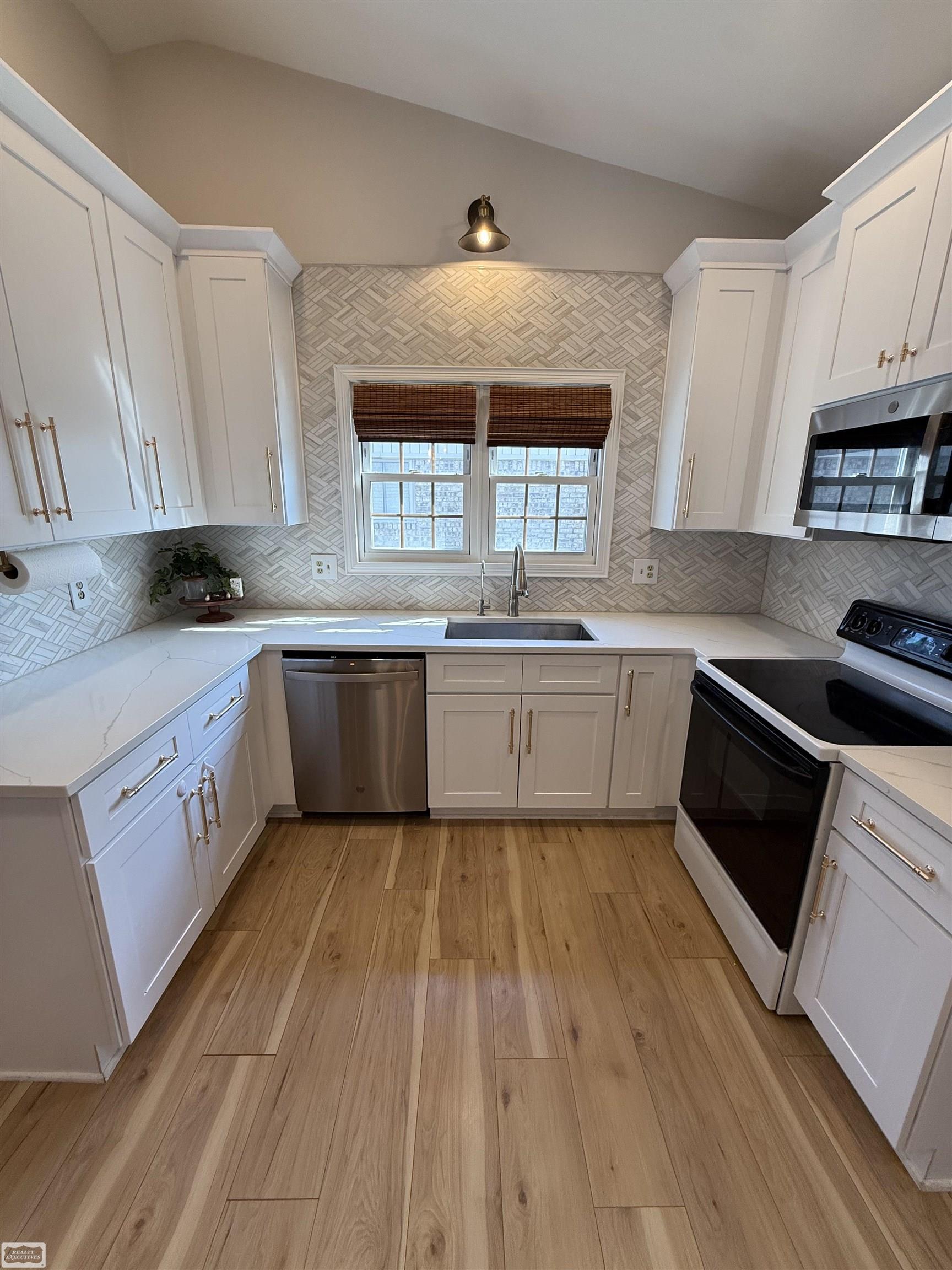 47642 Stephanie Drive