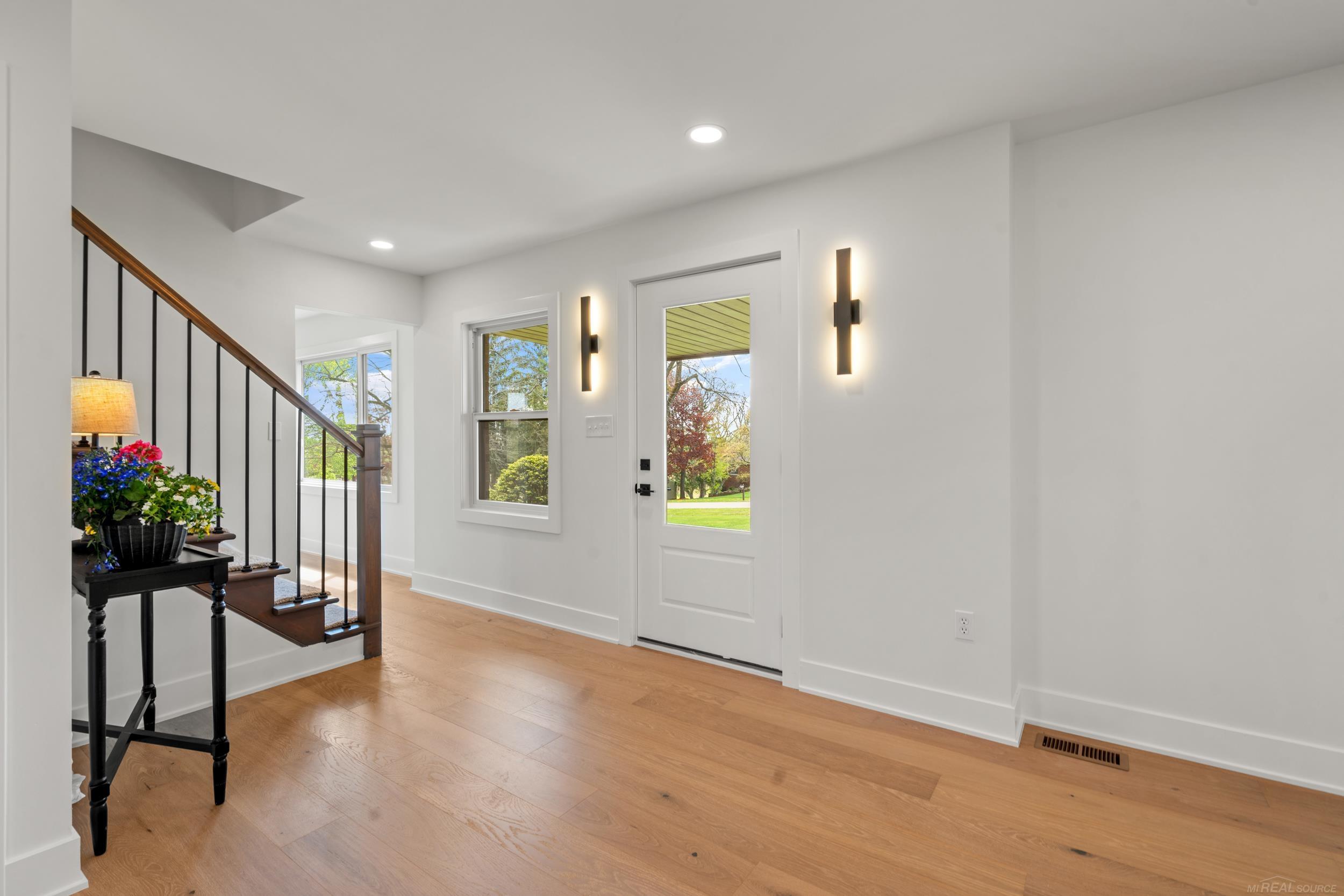 7533 Roberta Lane