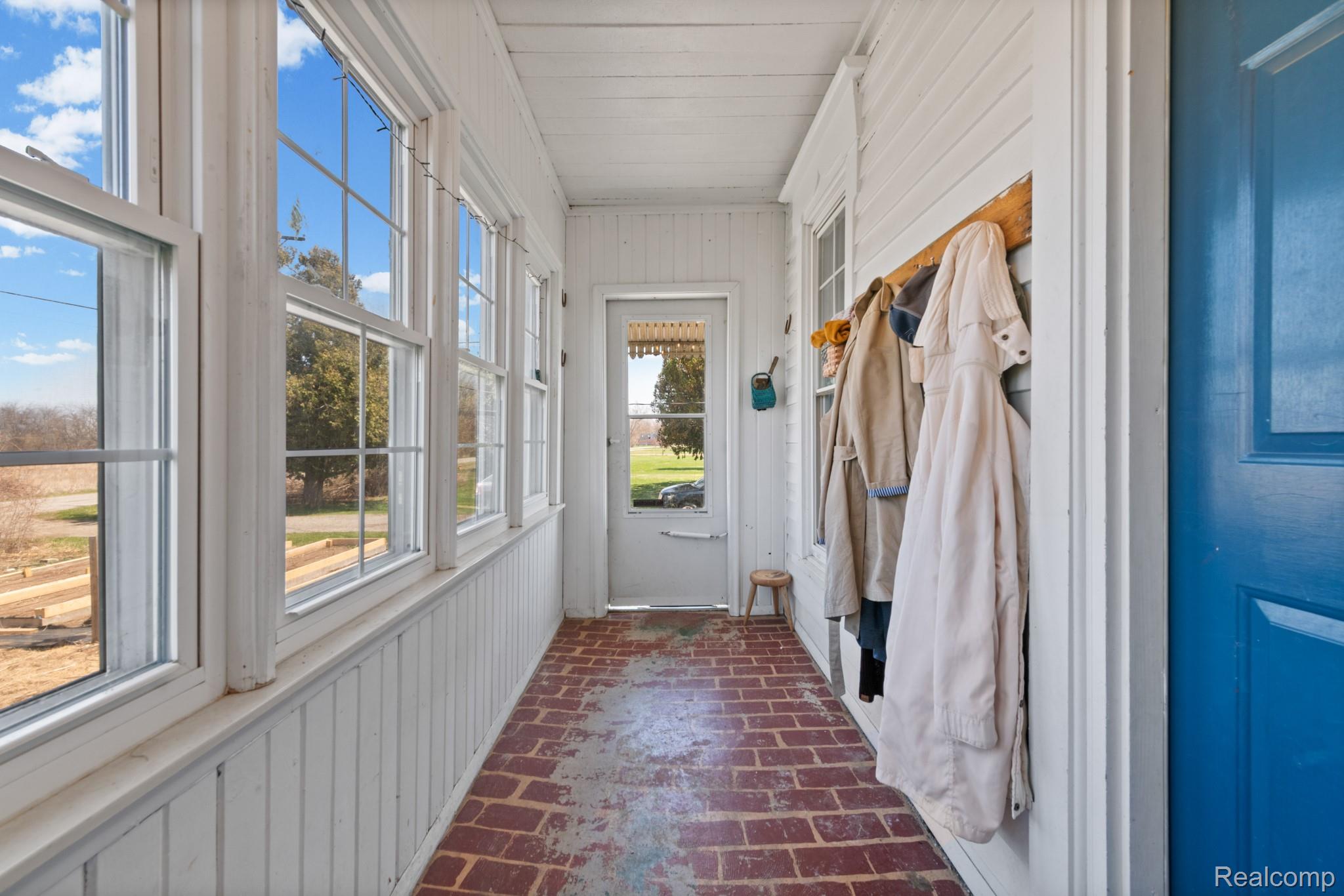 9269 Dixon Road