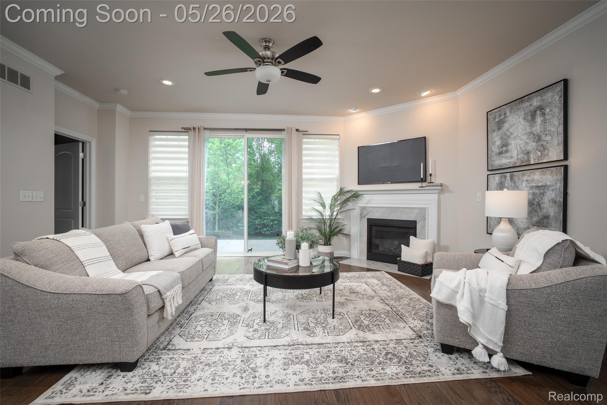 42384 Gateway Dr