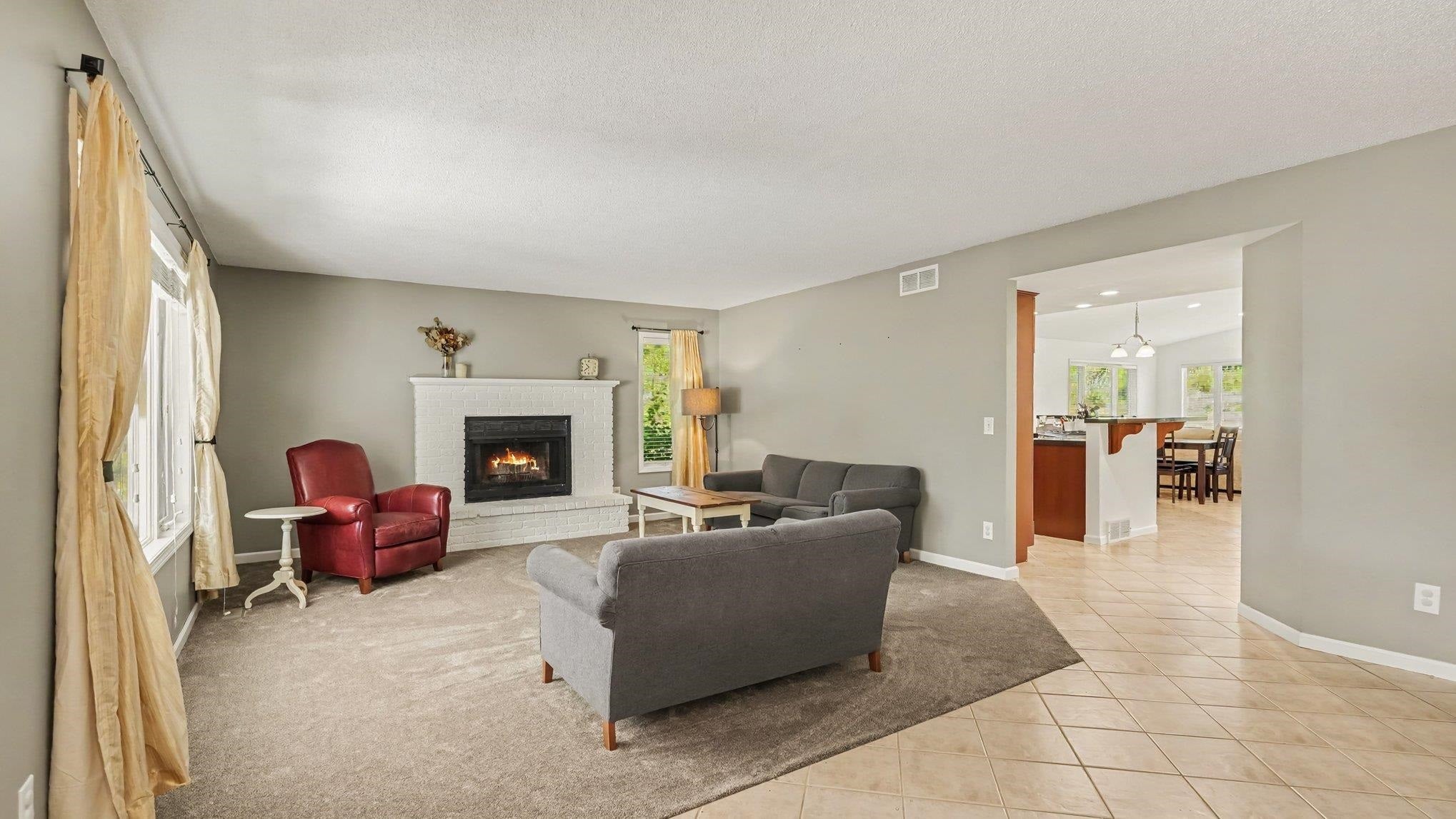 230 W Deerfield Road
