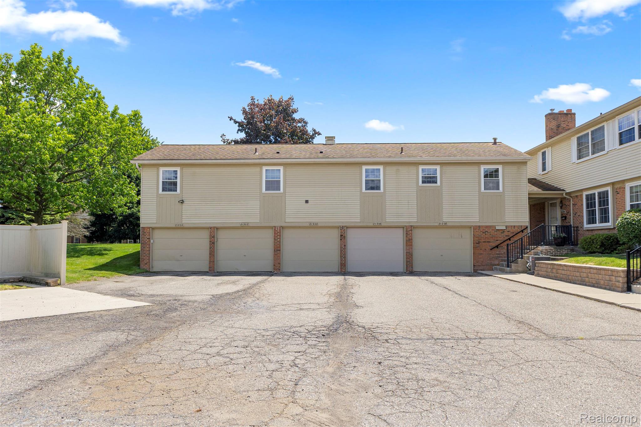 21204 W Glen Haven Circle