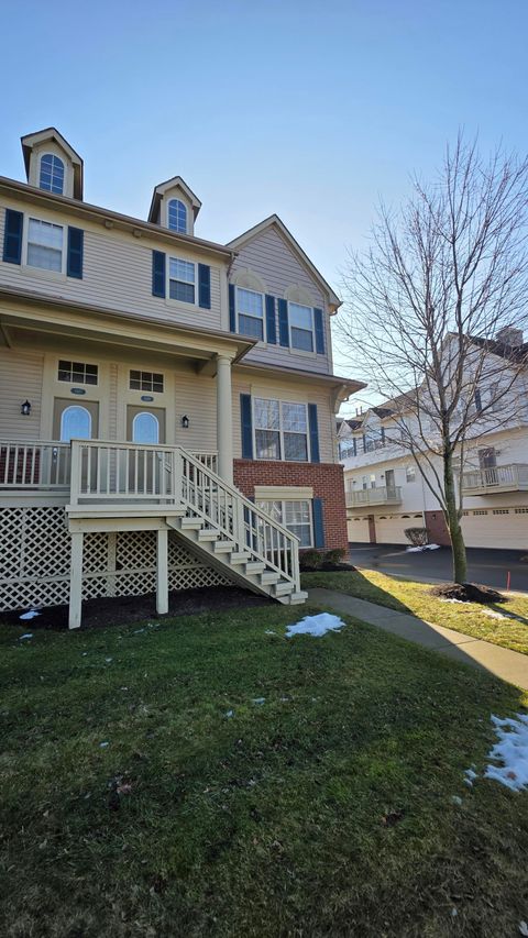 1449 Beachland Keego Harbor City MI 48320