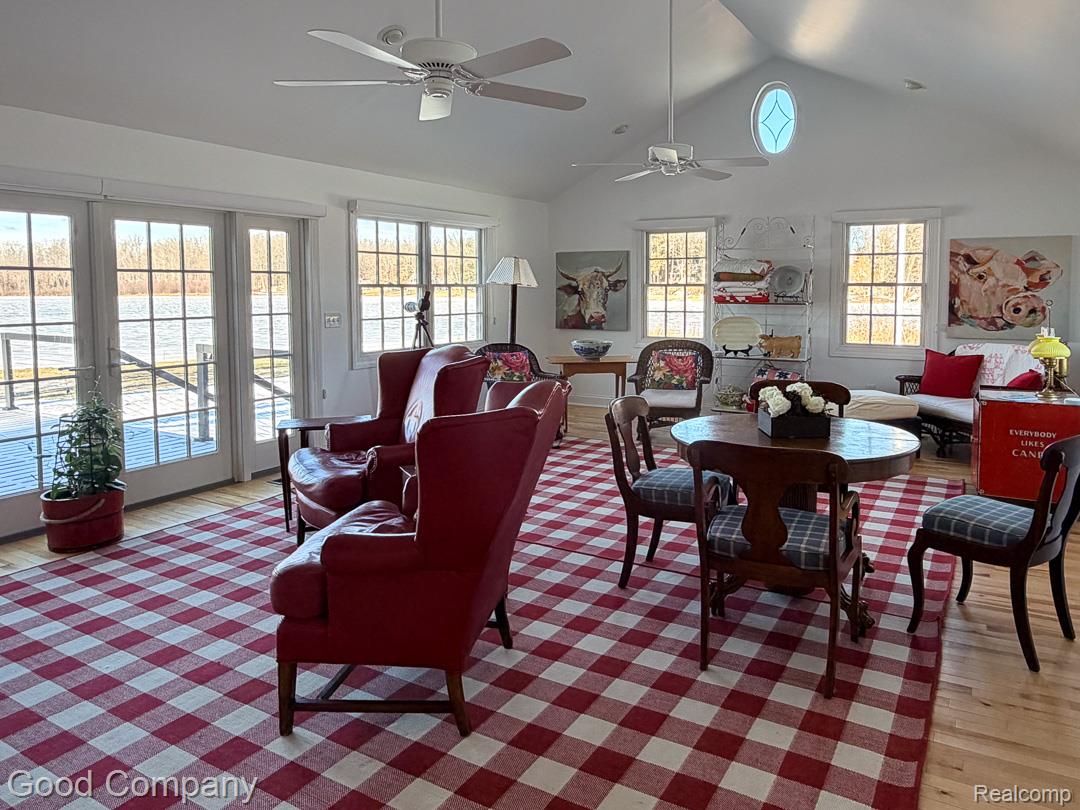 1849 E Pratt Lake Road