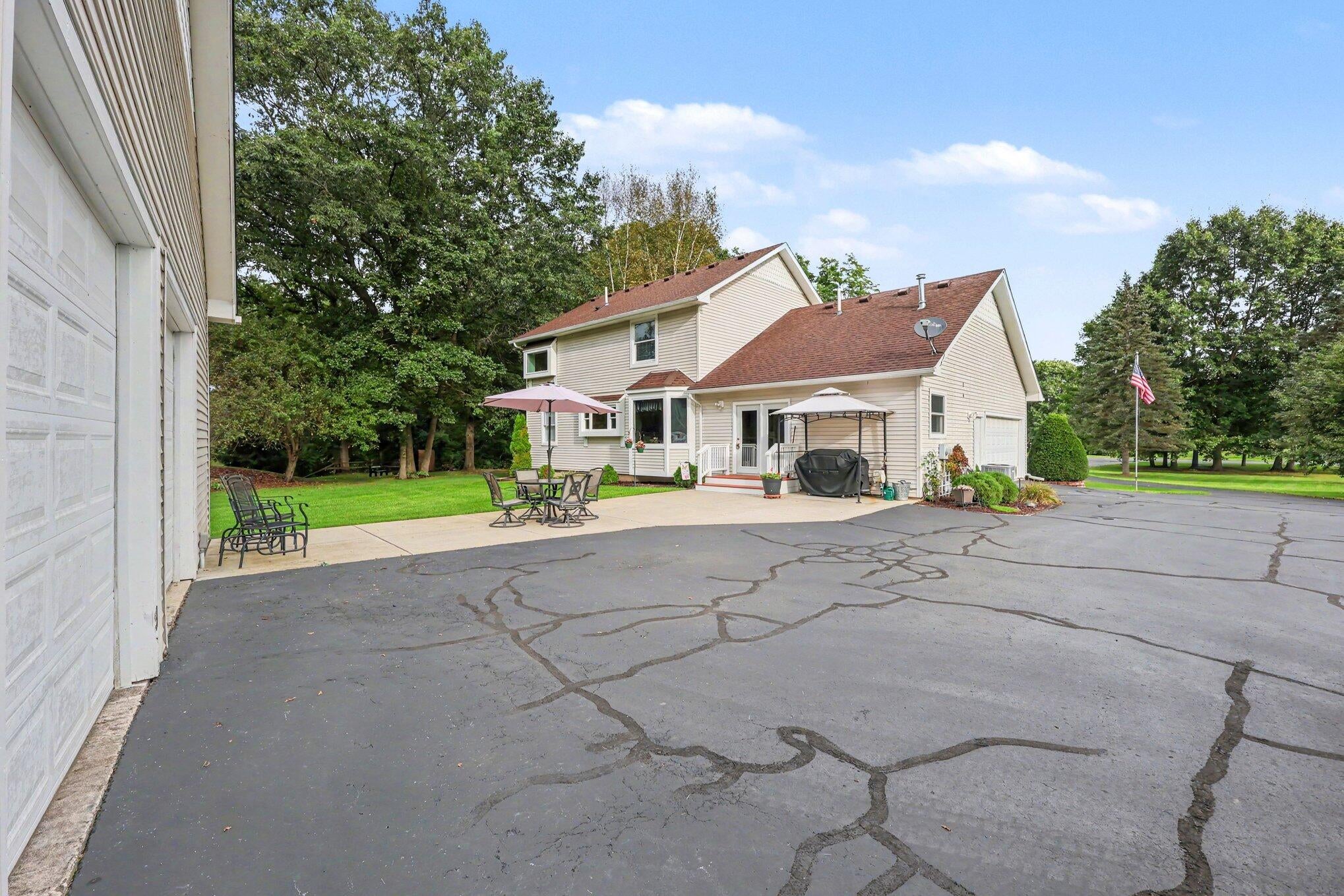 12103 N Territorial Road