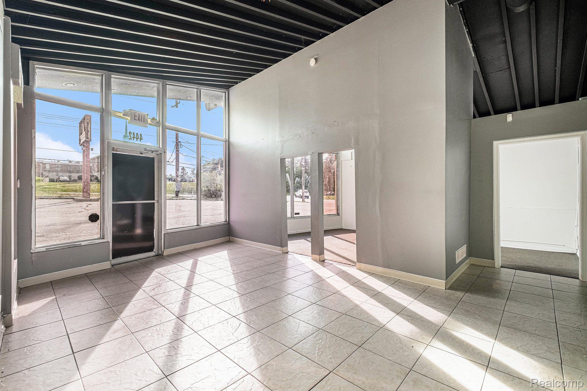 Flint Township, Michigan 48532, United States, ,Residential,Pending,48934