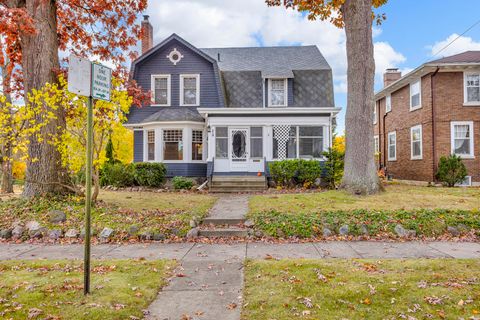 218 4th Street Jackson City MI 49201