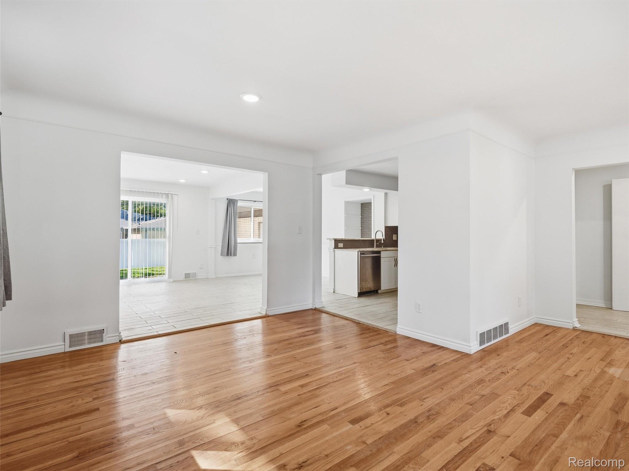 25685 Grand Concourse Street