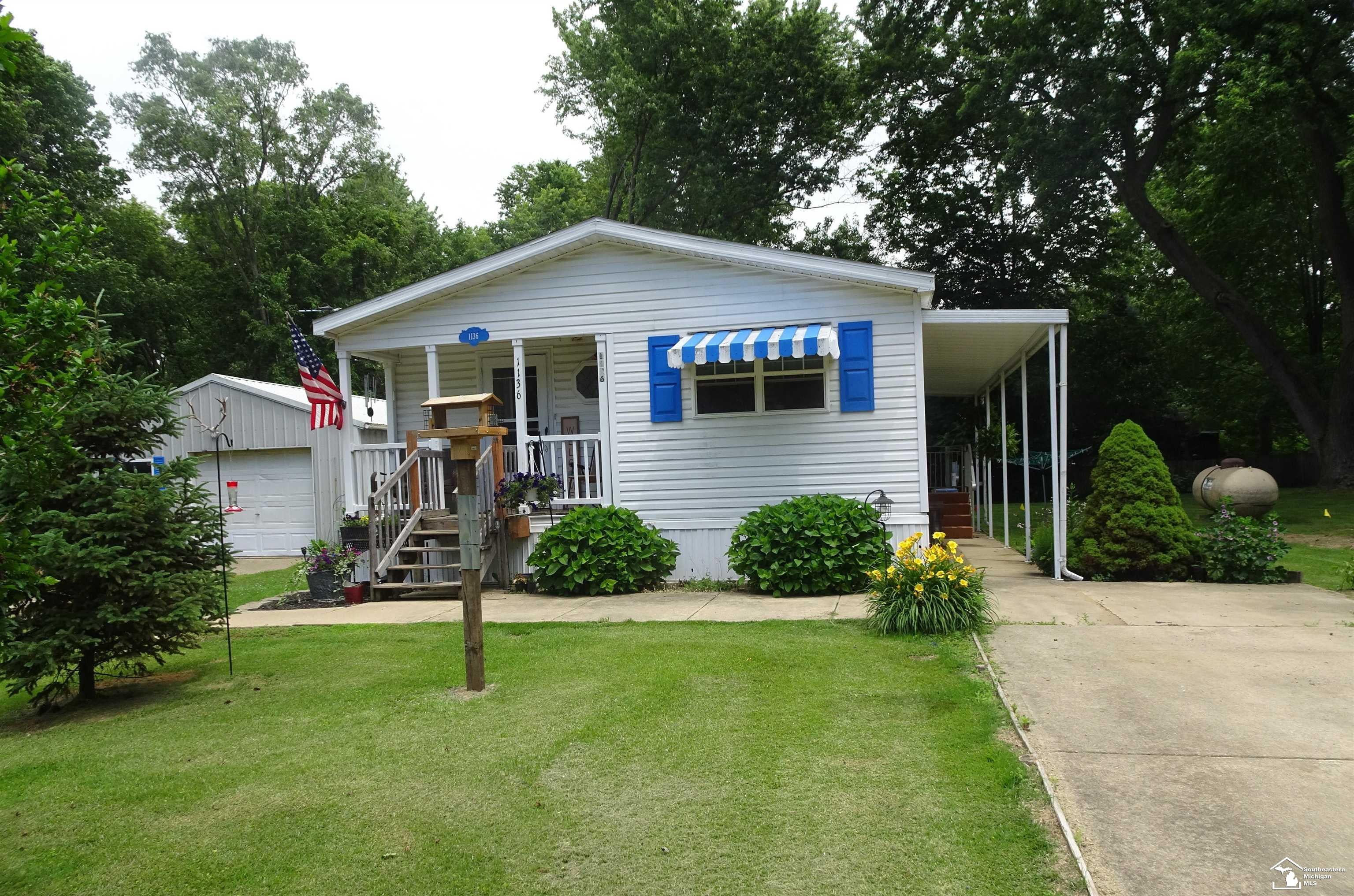 1136 Chippawa Drive