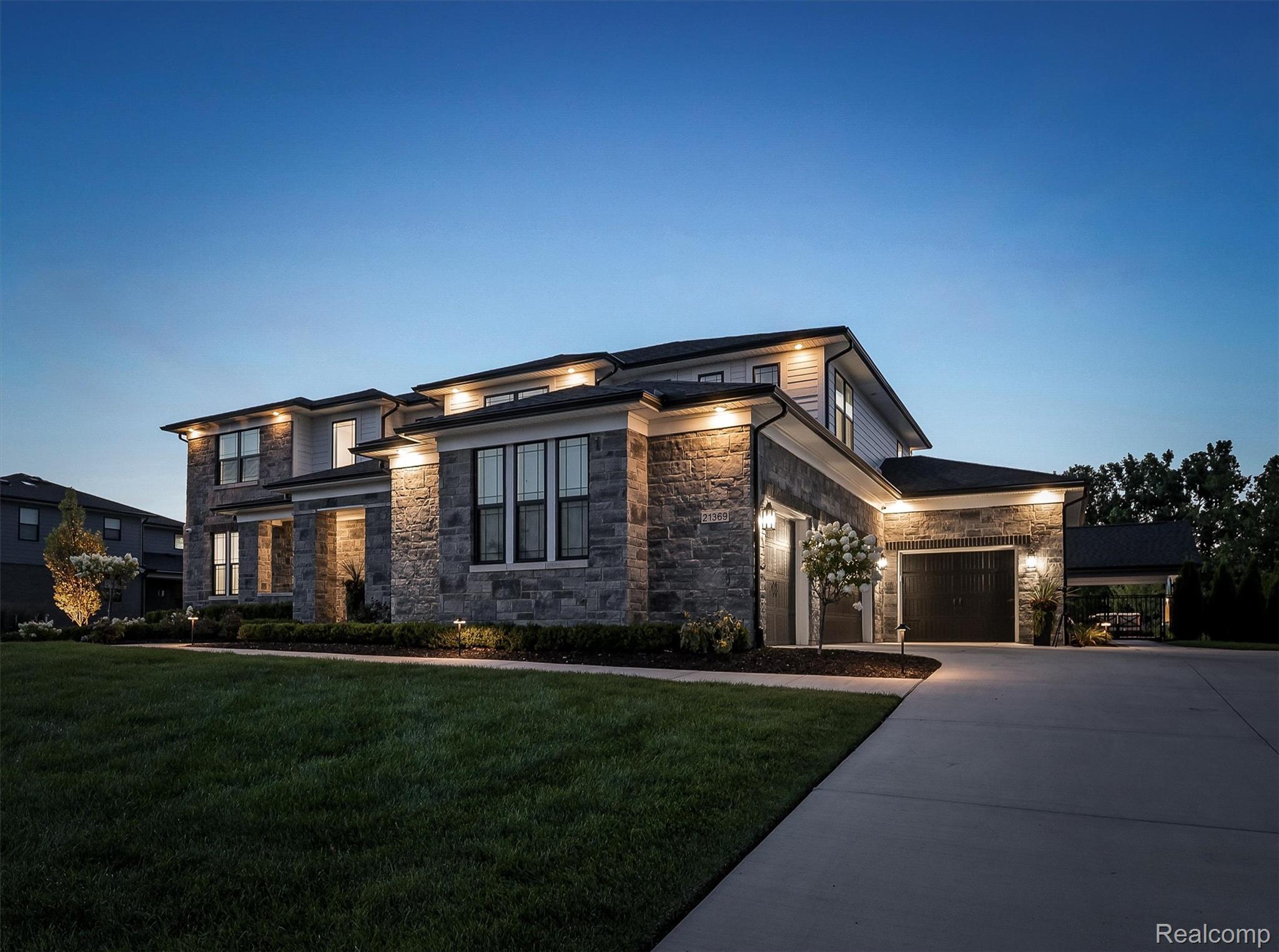 21369 Ballantyne Boulevard