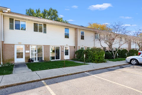 Photo of 3628 Kenbrooke Court #187, Kalamazoo City, MI 49006 (MLS # 66026055863)