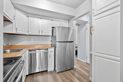 Tiny photo for 3628 Kenbrooke Court #187, Kalamazoo City, MI 49006 (MLS # 66026055863)