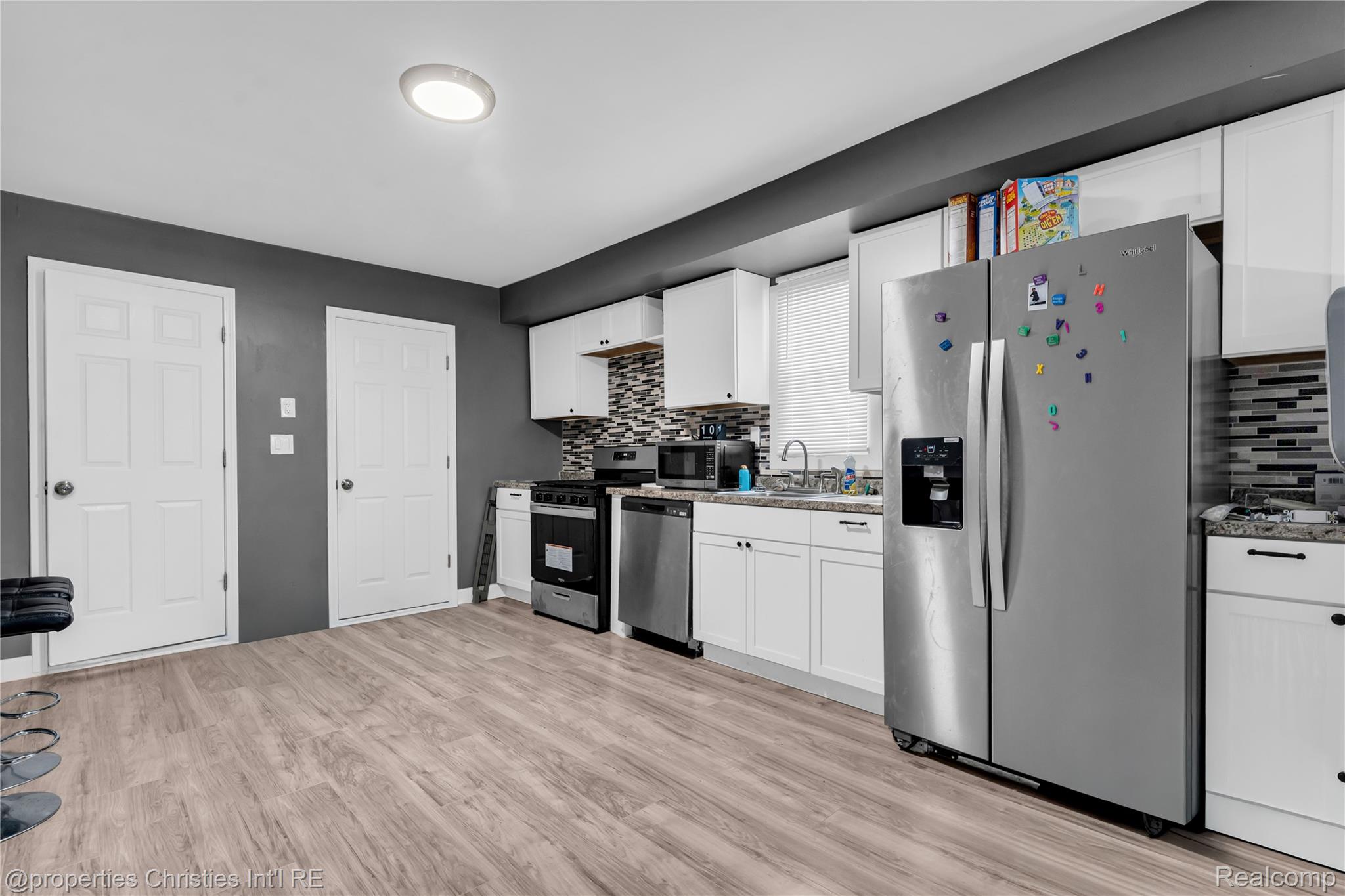 25636 New York Street