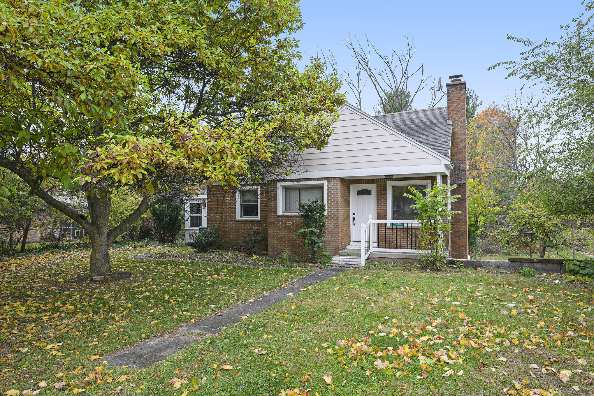 3035 Inverness Street