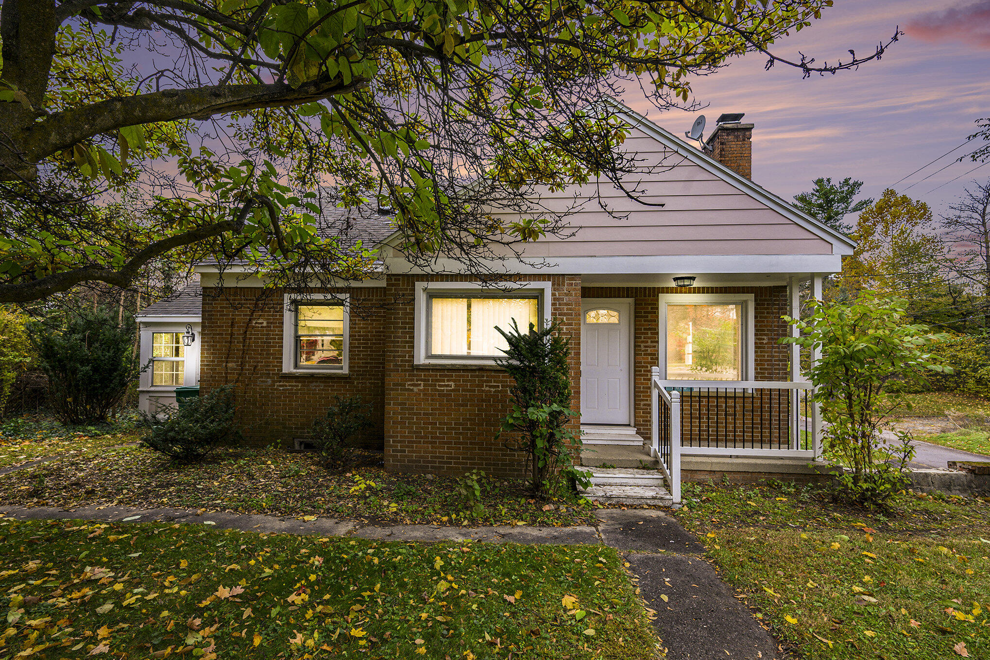 3035 Inverness Street