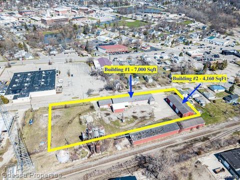 265 HOWARD Street Lapeer City MI 48446