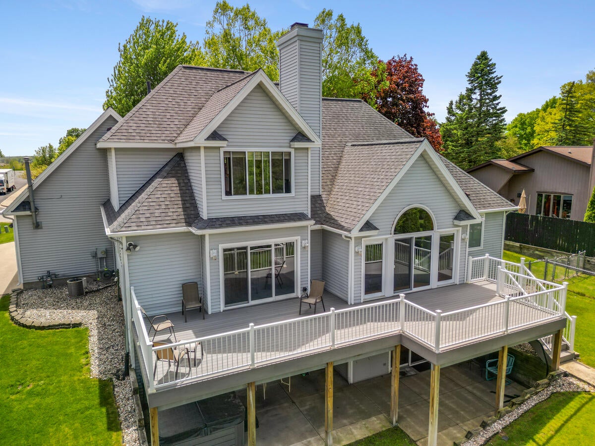 607 Apache Drive