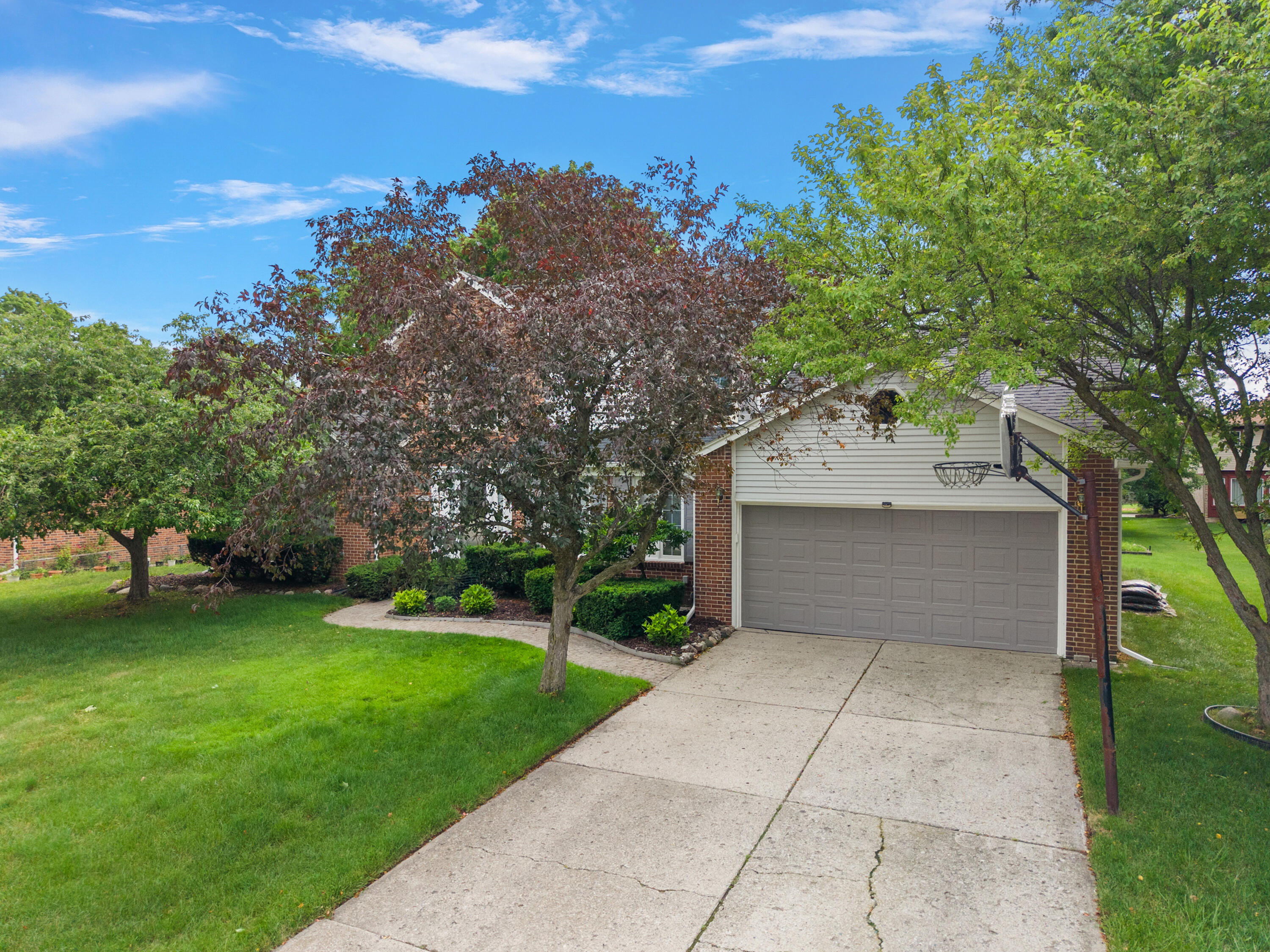 24762 White Plains Drive