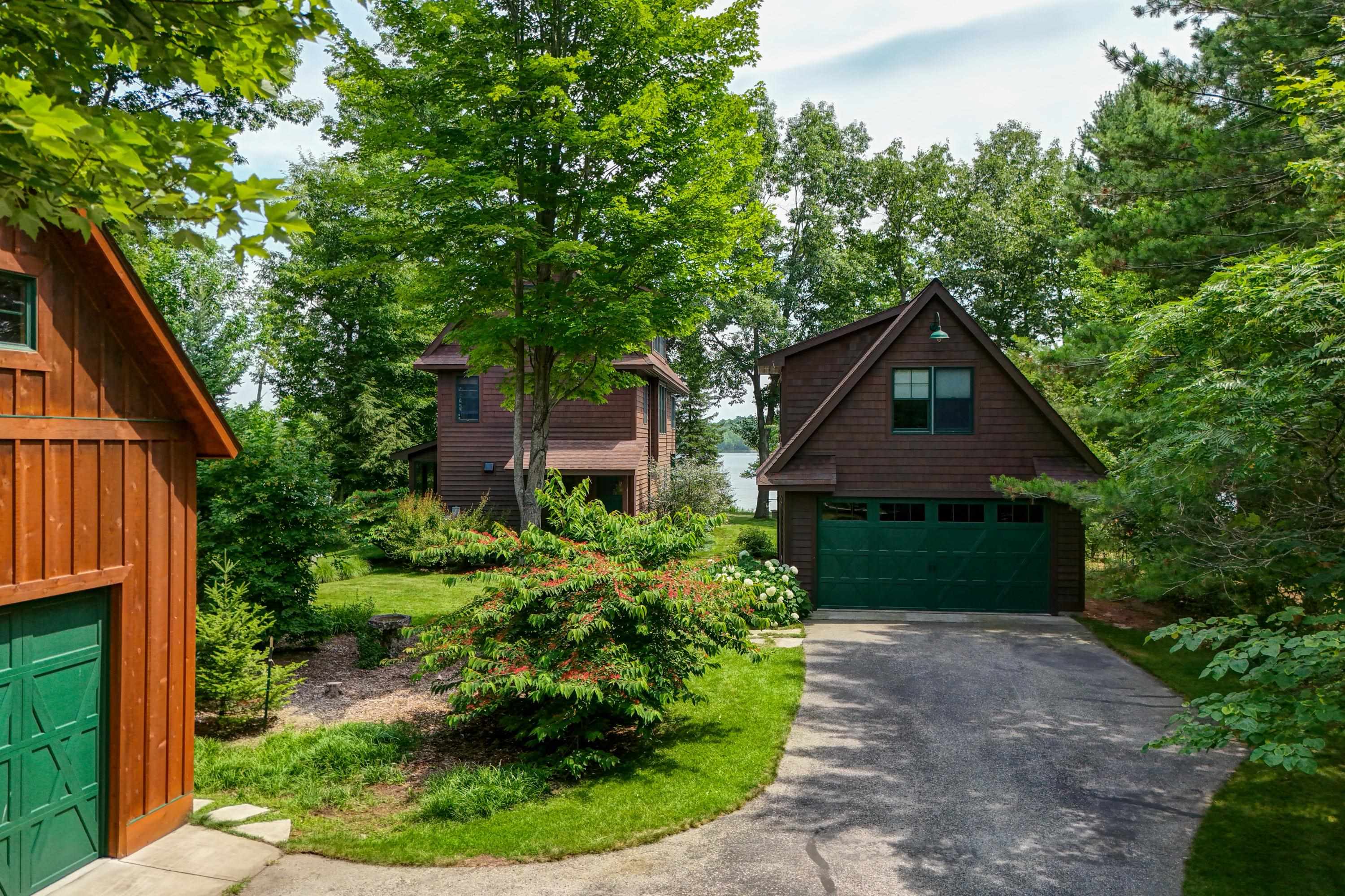 6501 Timber Lake Drive