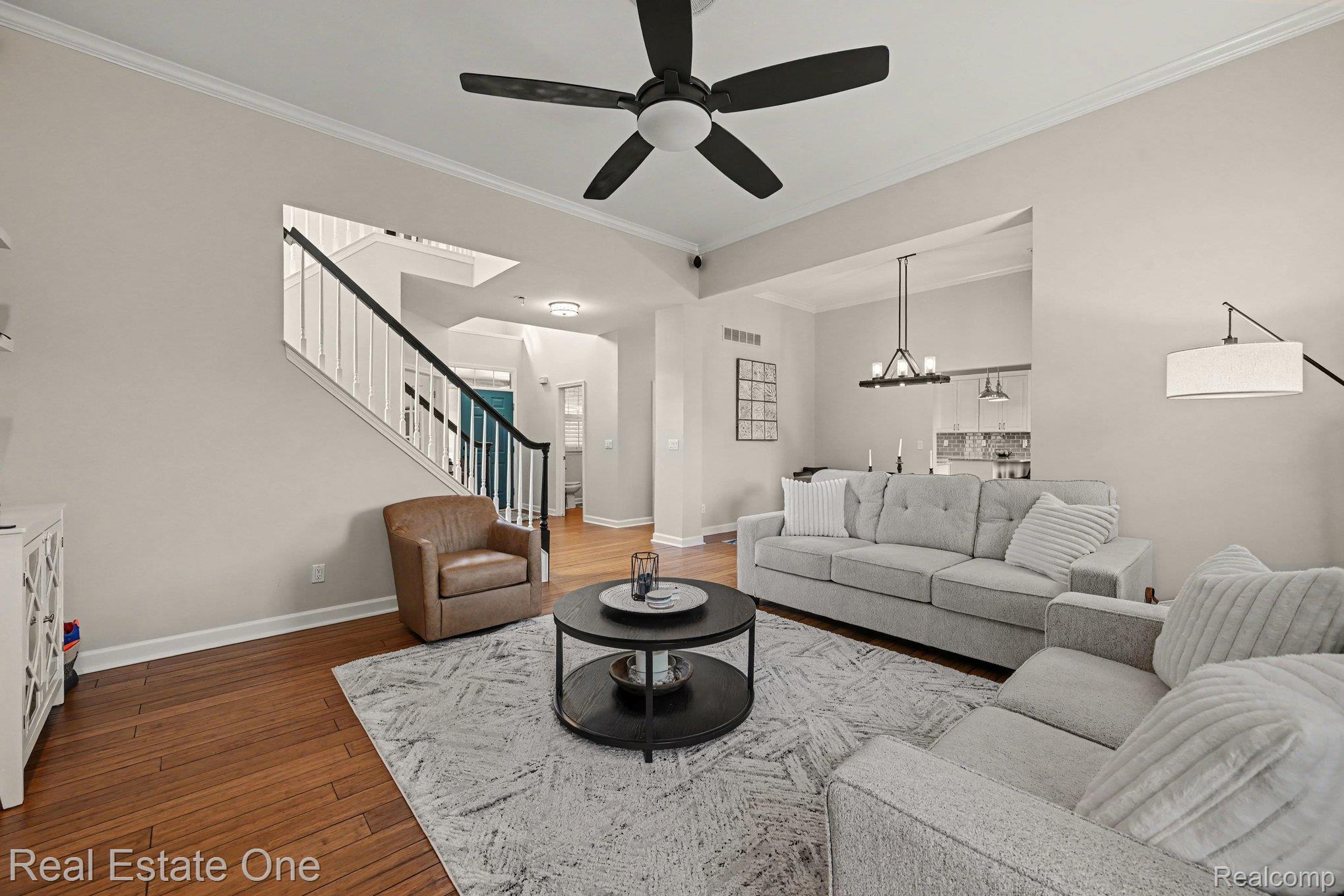 2095 Warbler Court