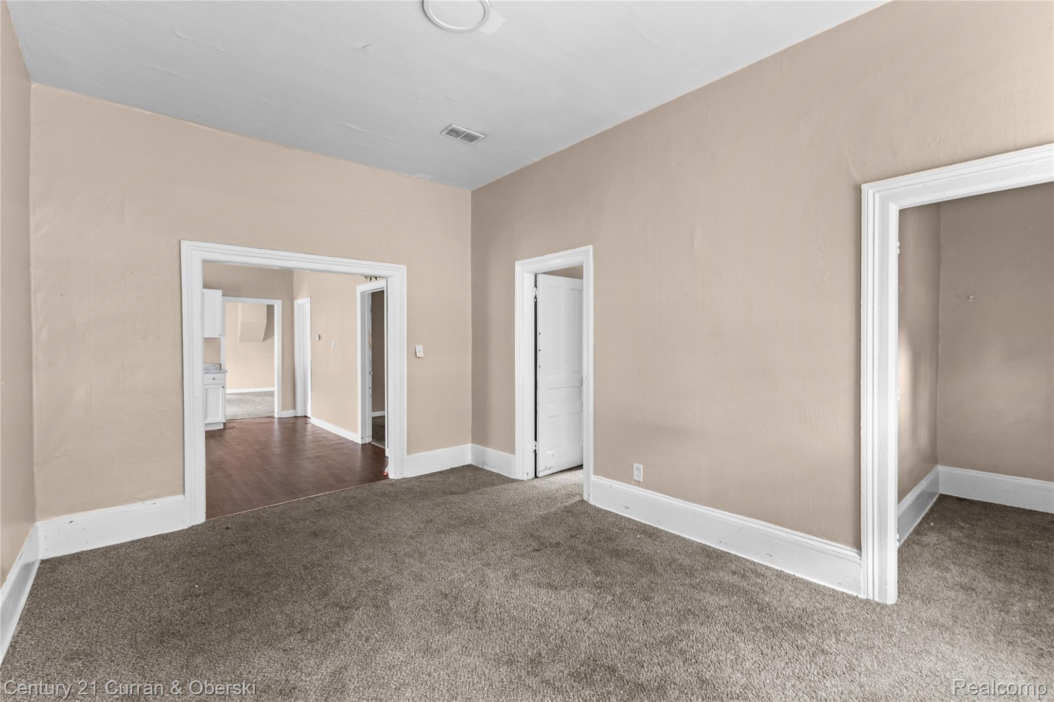 1023 Dragoon Street