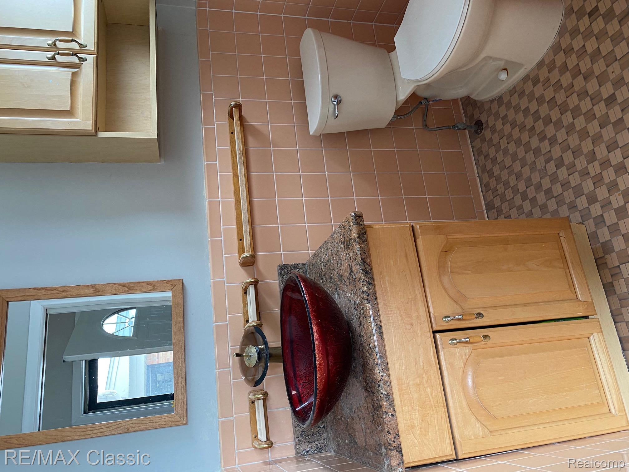 112 E Hickory Grove Road